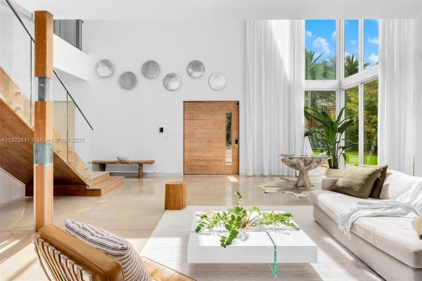 Pinecrest Residential, 10620 SW 74th Ave, Pinecrest, Florida 33156, image 2