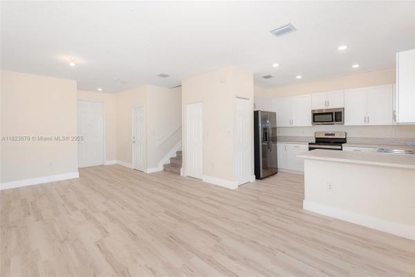 Aquabella, 3348 W 108th St, Hialeah, Florida 33018, image 1