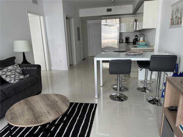 Brickell House, 1300 Brickell Bay Dr #910, Miami, Florida 33131, image 1