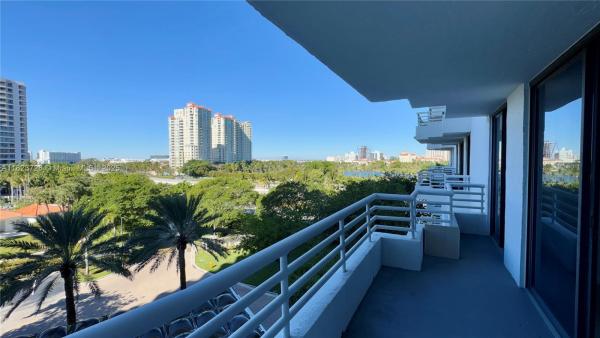 Parc Central Aventura East, 3300 NE 192nd St #604, Aventura, Florida 33180, image 1