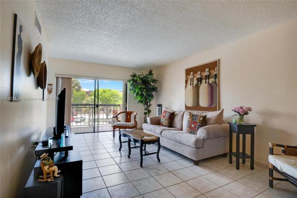 Miller Gardens, 5800 SW 127th Ave #2307, Kendale Lakes, Florida 33183, image 2