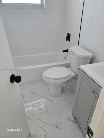 One Thousand West, 1000 W 28 St #17, Hialeah, Florida 33010, image 1
