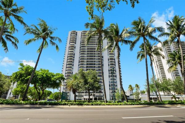 Eldorado Towers, 3625 N Country Club Dr #2205, Aventura, Florida 33180, image 3