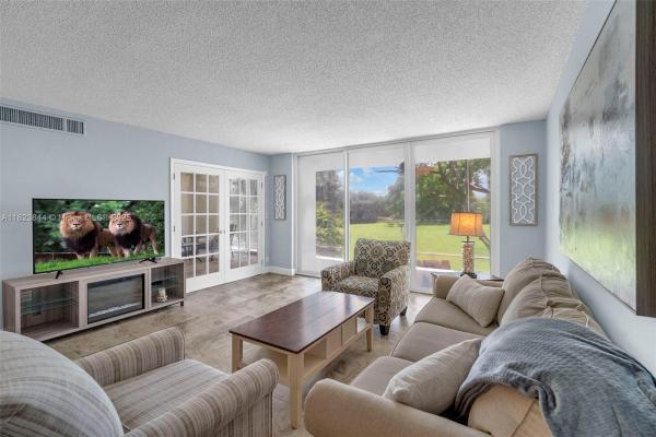 Cypress Grove At Palm-Aire, 4000 Cypress Grove Way #210, Pompano Beach, Florida 33069, image 1