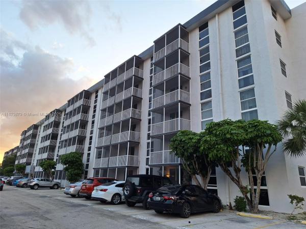 Woodside, 16851 NE 23rd Ave #B101, North Miami Beach, Florida 33160, image 1