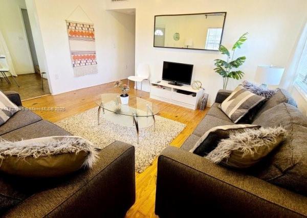 233 80th St #2, Miami Beach, Florida 33141, image 1