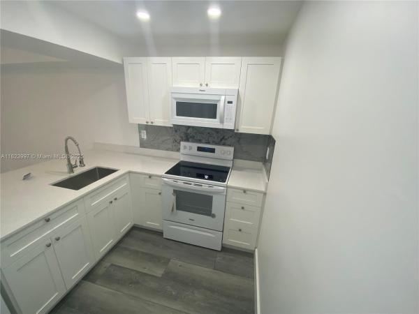 11800 SW 18th St #527-4, Miami, Florida 33175, image 1