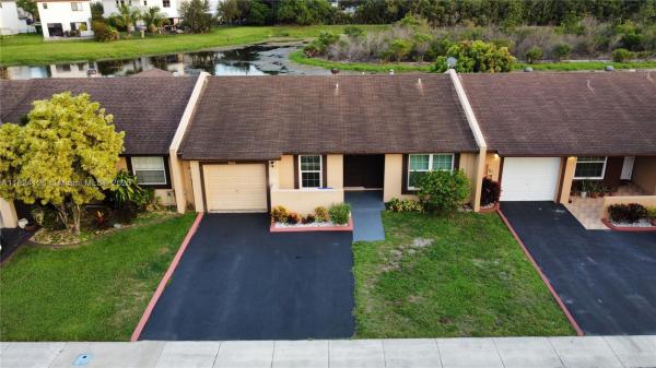 The Meadows Of Miramar, 9410 S Meadows Cir, Miramar, Florida 33025, image 3