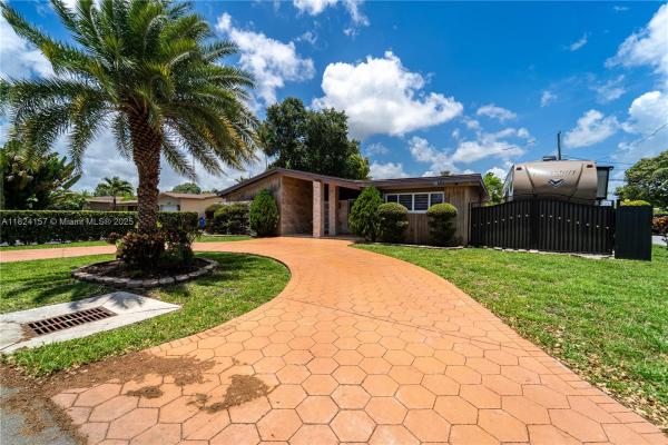 Miramar Isles, 3404 Garden Ln, Miramar, Florida 33023, image 1