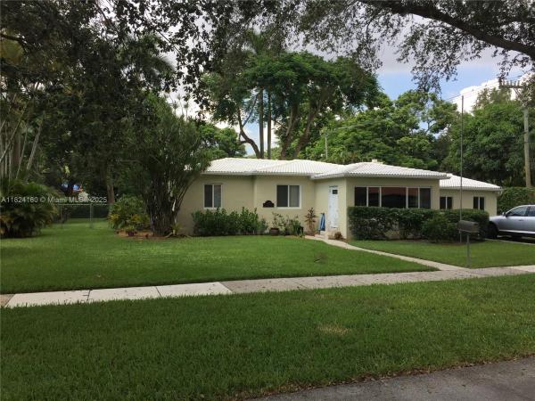 324 La Villa Dr, Miami, Florida 33166, image 1