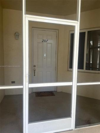 Royal Point At Palm-Aire, 3500 Oaks Clubhouse Dr #207, Pompano Beach, Florida 33069, image 1