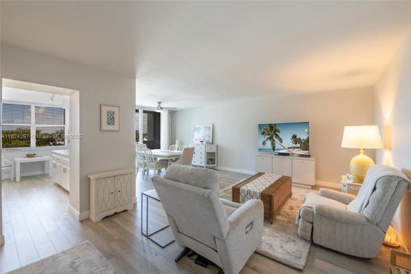 Savoy East, 3210 SE 10th St #5B, Pompano Beach, Florida 33062, image 1