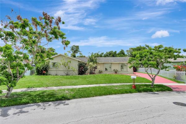 10730 SW 171st St, Unincorporated Dade County, Florida 33157, image 1