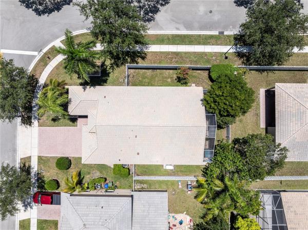 Bimini Bay, 14295 NW 18th Pl, Pembroke Pines, Florida 33028, image 3