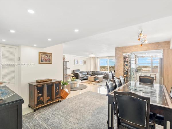 Del Prado, 18071 Biscayne Blvd #1401, Aventura, Florida 33160, image 1
