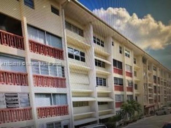 Gulfstream Garden, 215 SE 3rd Ave #307B, Hallandale Beach, Florida 33009, image 1