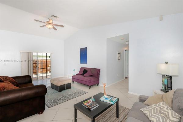 Sierra Ridge, 806 NE 214th Ln #806-03, Ives Estates, Florida 33179, image 3