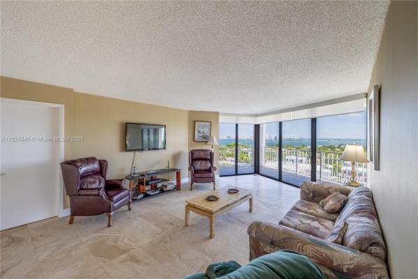 2000 Towerside Ter #1112, Miami, Florida 33138, image 3
