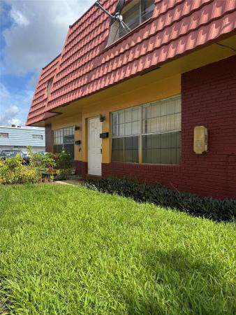 Royal Oaks, 2562 NW 52nd Ave #B18, Lauderhill, Florida 33313, image 1