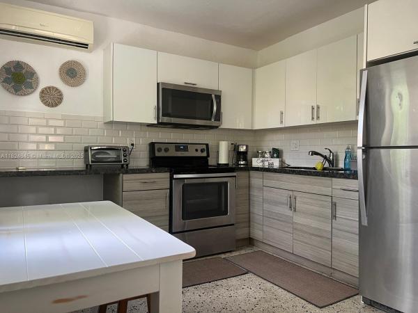 Idlewild Park, 1736 SW 3rd St #3, Miami, Florida 33135, image 1