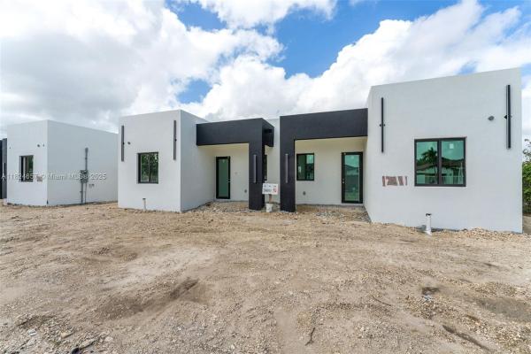 12387 SW 220 St, Unincorporated Dade County, Florida 33170, image 1
