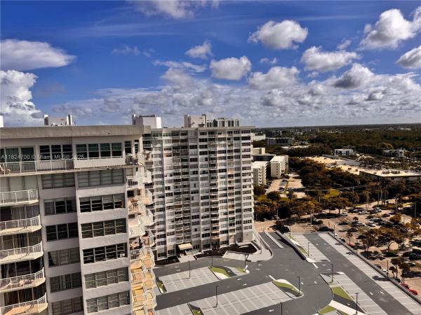 Commodore Plaza Tower, 2750 NE 183rd St #2103, Aventura, Florida 33160, image 1