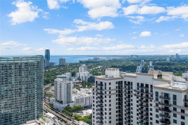 Brickell Heights East, 45 SW 9th St #4007, Miami, Florida 33130, image 2