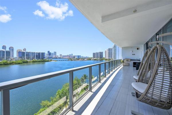 Echo Aventura East, 3300 NE 188 St #718, Aventura, Florida 33180, image 1