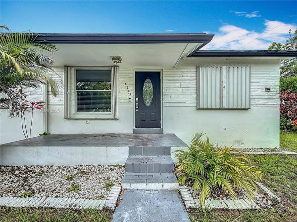 Linwood Gardens, 6464 Mcclellan St, Hollywood, Florida 33024, image 1