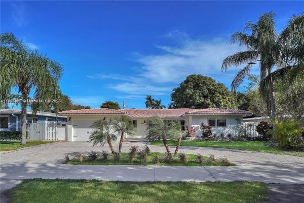 Flora Gardens, 948 NE 26th Ave, Pompano Beach, Florida 33062, image 1