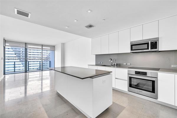 Rise Brickell City Centre, 88 SW 7th St #1006, Miami, Florida 33130, image 3