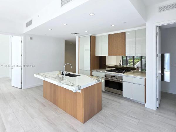Club Residences At Park Grove, 2831 S Bayshore Dr #605, Miami, Florida 33133, image 1