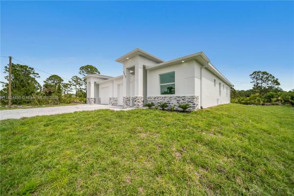 420-422 Grant Ave, Lehigh Acres, Florida 33974, image 1