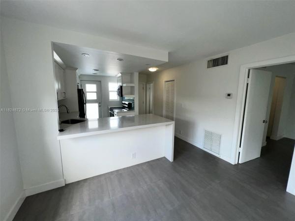 240 Galen Dr, 240 Galen Dr #304, Key Biscayne, Florida 33149, image 1