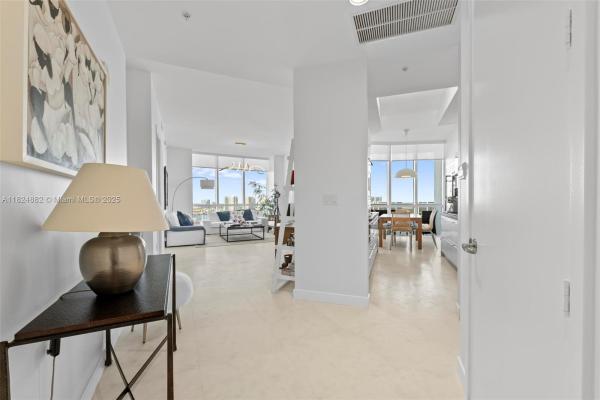 Trump Royale, 18201 Collins Ave #SPA 201A, Sunny Isles Beach, Florida 33160, image 2