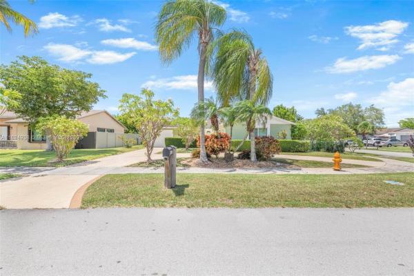 13245 SW 86th Ln, Miami, Florida 33183, image 1