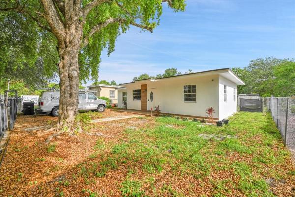 1355 NW 121st St, Miami, Florida 33167, image 1