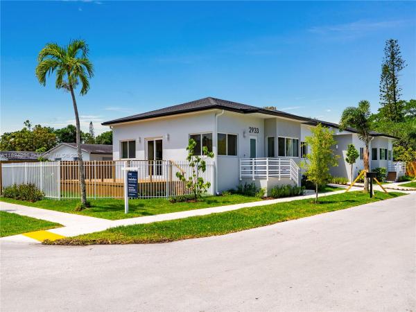 Pine Tree Park, 2931 SW 12th Ave #2, Fort Lauderdale, Florida 33315, image 1