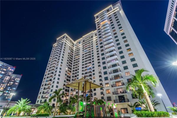 Nine At Mary Brickell Village, 999 SW 1st Ave #2812, Miami, Florida 33130, image 1