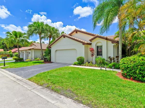 Patio Homes 1 At Country Isles, 2202 Charleston, Weston, Florida 33326, image 1