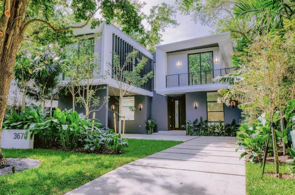Coconut Grove Park, 3670 Avocado Ave, Miami, Florida 33133, image 1