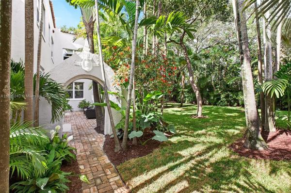 Biltmore, 58 NE 44th St, Miami, Florida 33137, image 3