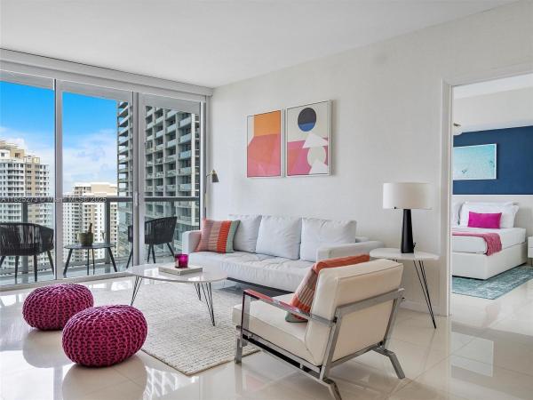 Icon Brickell Tower 3, 485 Brickell Ave #2501, Miami, Florida 33131, image 1