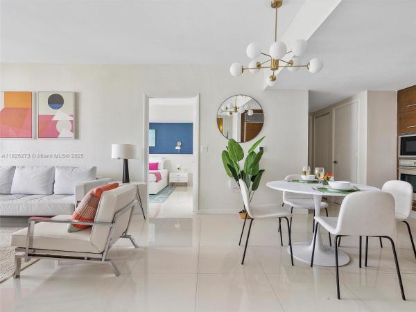 Icon Brickell Tower 3, 485 Brickell Ave #2501, Miami, Florida 33131, image 2