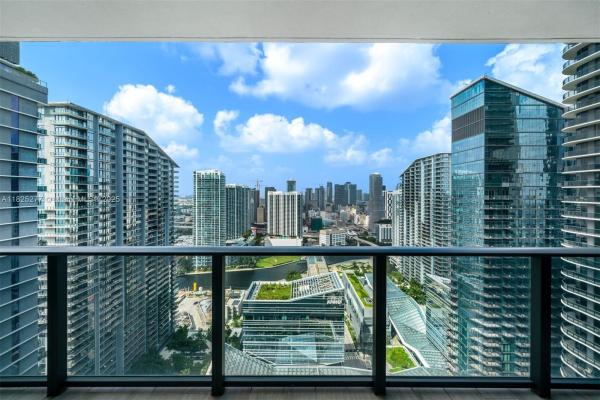 Brickell Heights East, 45 SW 9th St #4009, Miami, Florida 33130, image 1