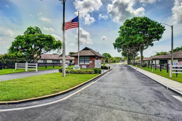 Greentree Villas, 4764 Greentree Cres #A, Boynton Beach, Florida 33436, image 1