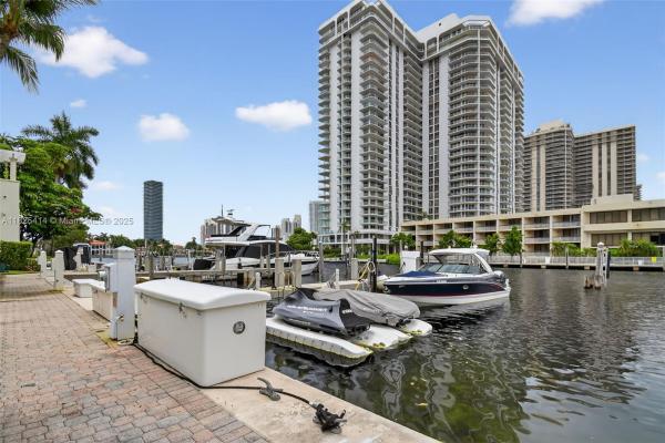 Bella Vista Mid Rise South, 19925 NE 39th Pl Boat Slip #17, Aventura, Florida 33180, image 3