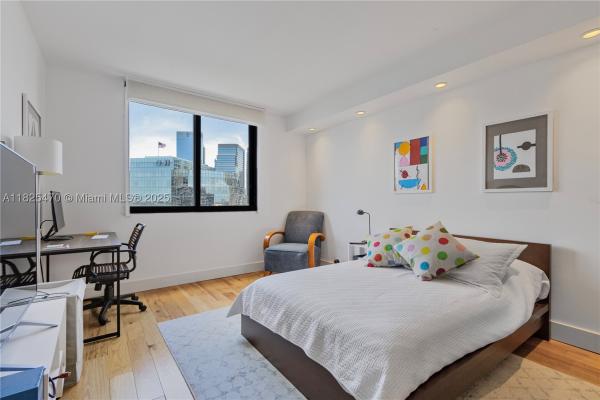 Brickell Key One, 520 Brickell Key Dr #A1421, Miami, Florida 33131, image 1