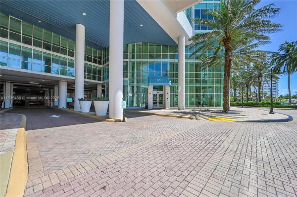 The Plaza At Oceanside, 1 N Ocean Blvd #1211, Pompano Beach, Florida 33062, image 1
