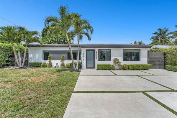 Sun Ray Homes Greynolds, 18440 NE 20th Ct, North Miami Beach, Florida 33179, image 3